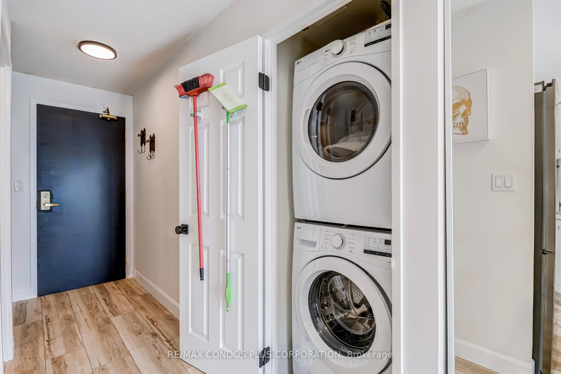 Photo 16 of Unit 1901, 43 Eglinton Avenue E, Toronto, Mount Pleasant West — HOMEH