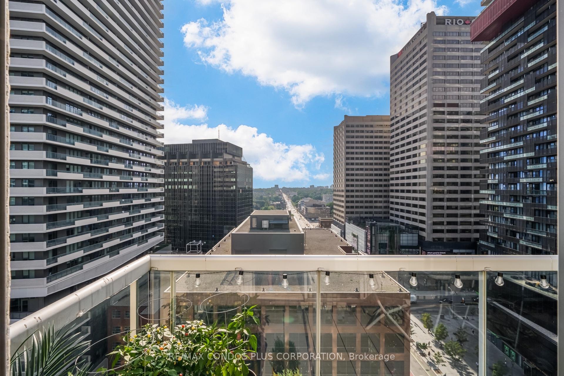 Photo 17 of Unit 1901, 43 Eglinton Avenue E, Toronto, Mount Pleasant West — HOMEH