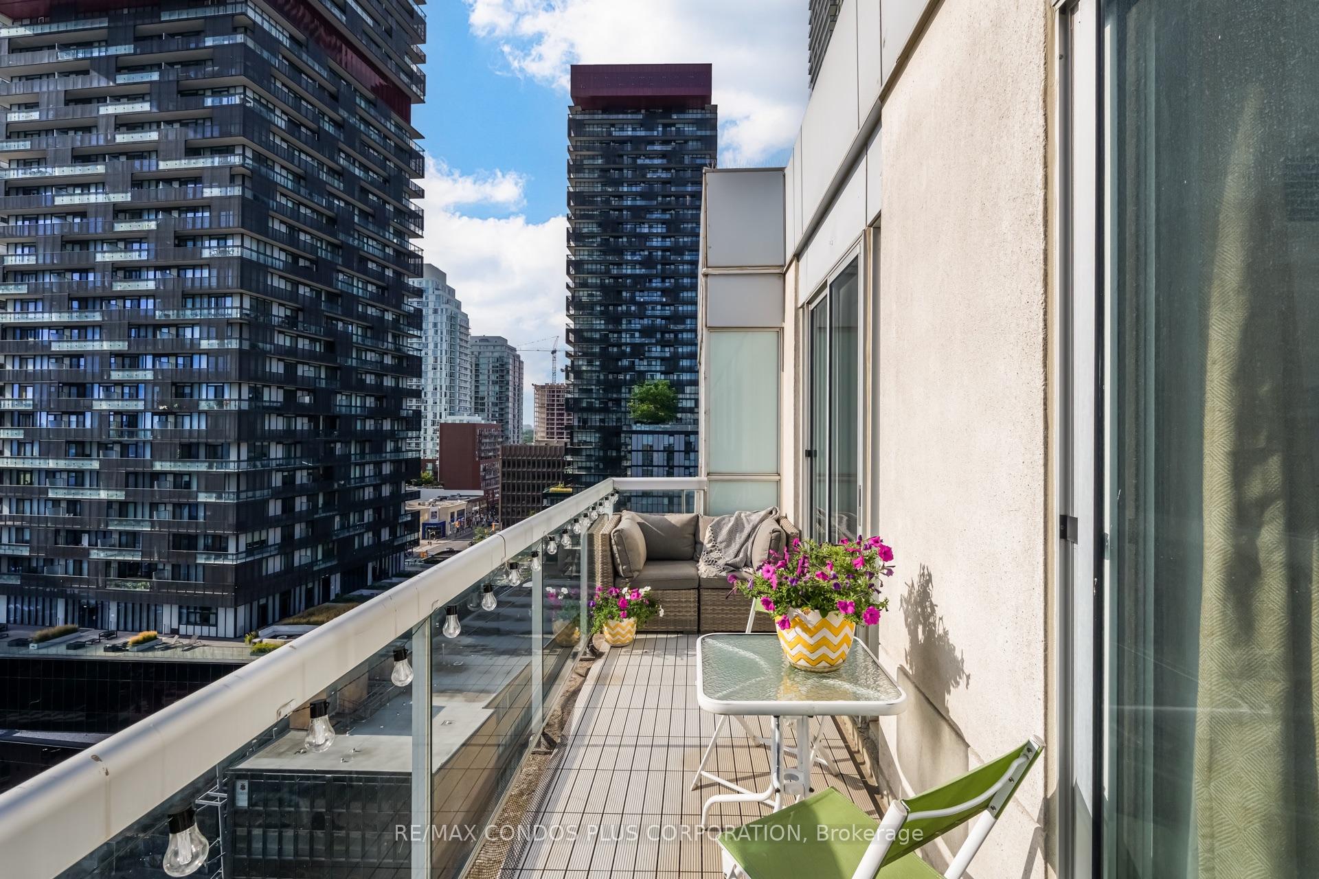 Photo 21 of Unit 1901, 43 Eglinton Avenue E, Toronto, Mount Pleasant West — HOMEH
