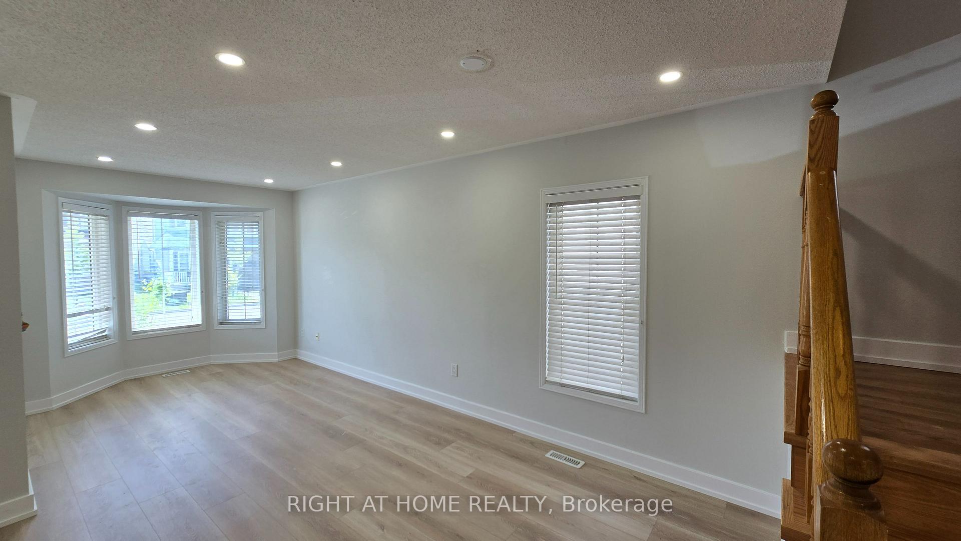 Photo 15 of 32 Donlevy Crescent, Whitby, Taunton North — HOMEH