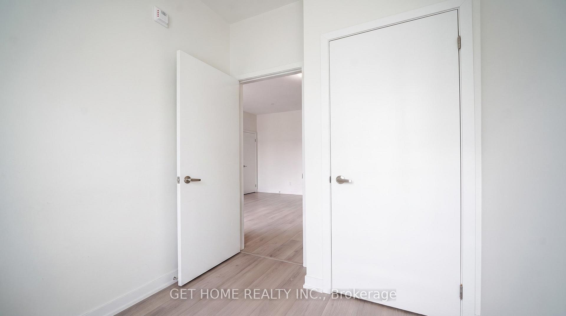 Photo 14 of Unit 5, 3415 Ridgeway Drive, Mississauga, Erin Mills — HOMEH