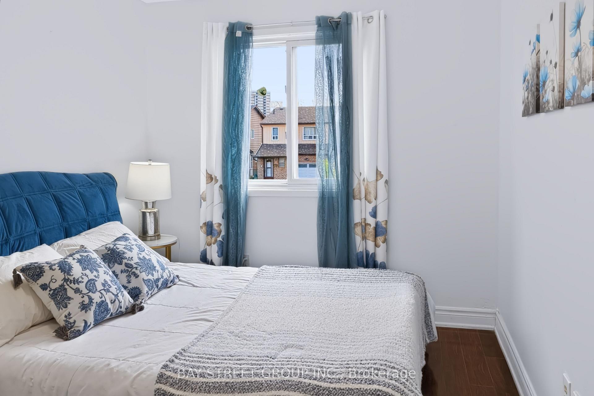 Photo 13 of 58 Tambrook Drive, Scarborough, L'Amoreaux — HOMEH