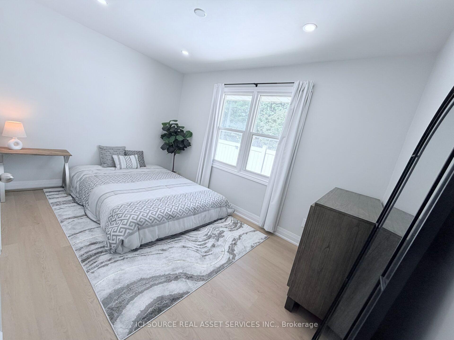 Photo 7 of 10 Draper Drive, St. Catharines, Vine/Linwell — HOMEH