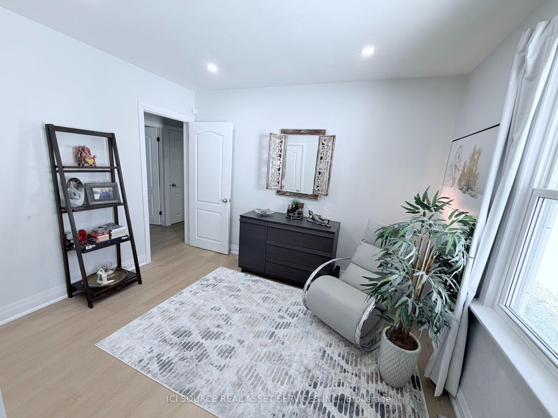 Photo 10 of 10 Draper Drive, St. Catharines, Vine/Linwell — HOMEH