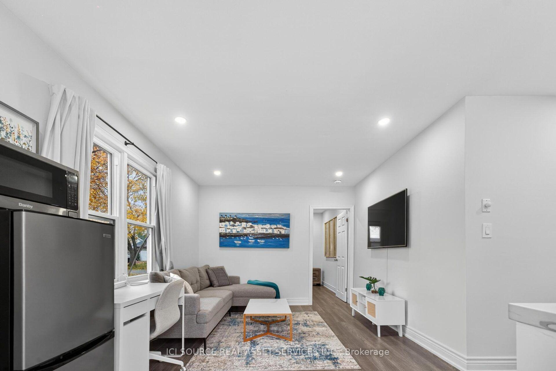 Photo 31 of 10 Draper Drive, St. Catharines, Vine/Linwell — HOMEH