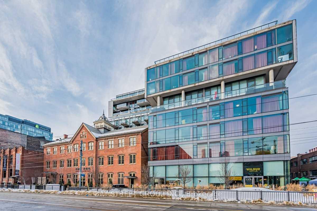 Front of Unit 622, 560 King Street W