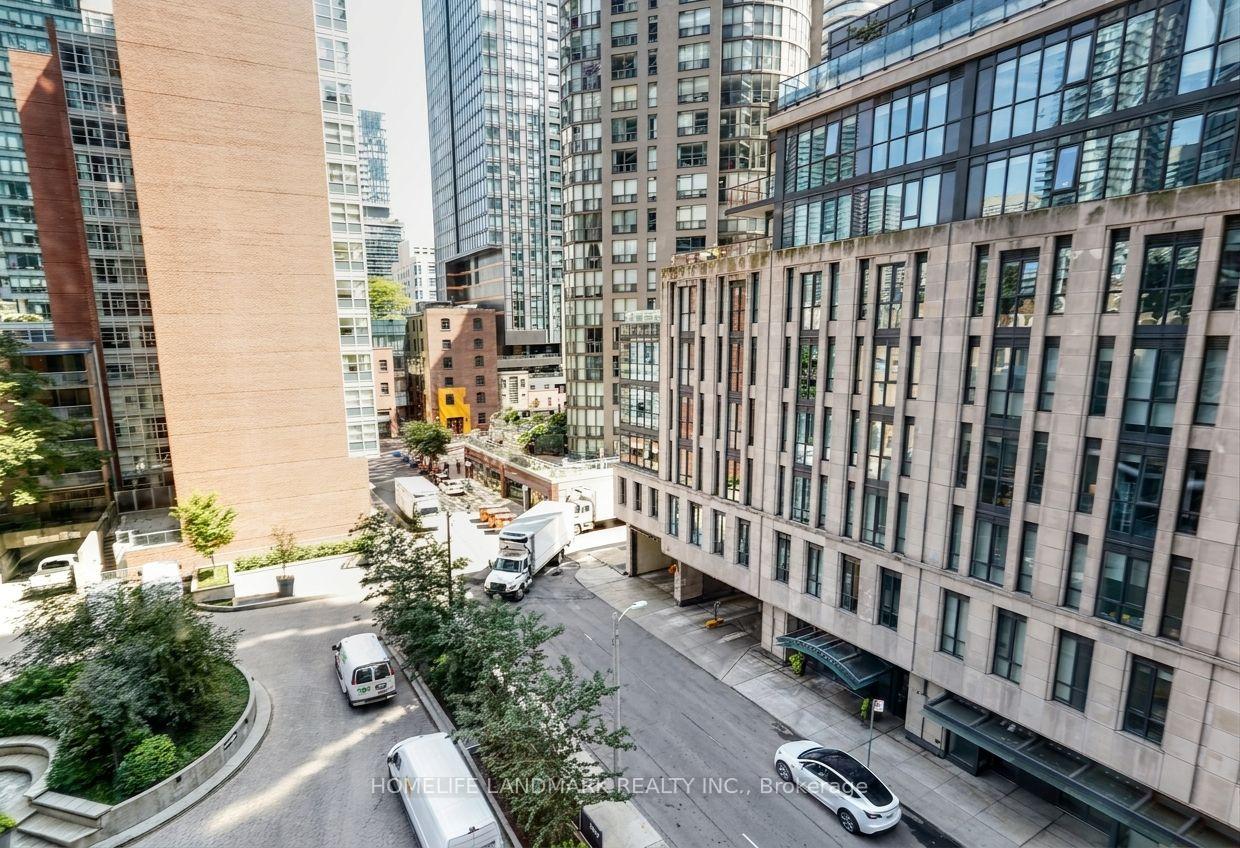 Photo 11 of Unit 511, 1001 Bay Street, Toronto, Bay Street Corridor — HOMEH