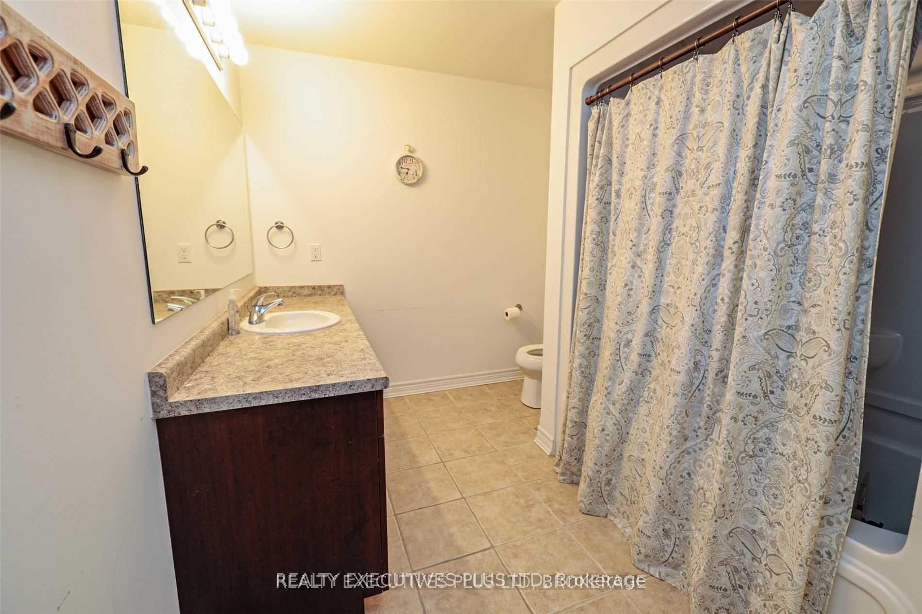 Photo 12 of 124 Preston Drive, Orangeville — HOMEH