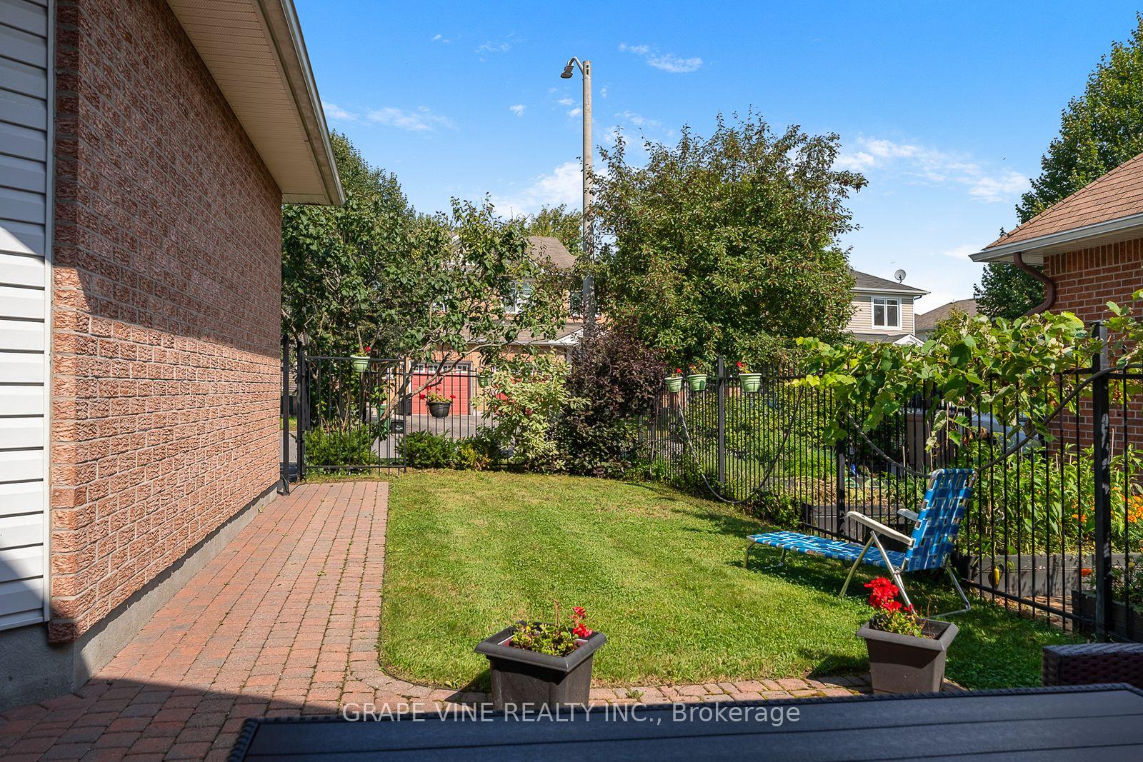 Photo 46 of 319 Parkin Circle, Ottawa, Blossom Park/Kemp Park/Findlay Creek — HOMEH