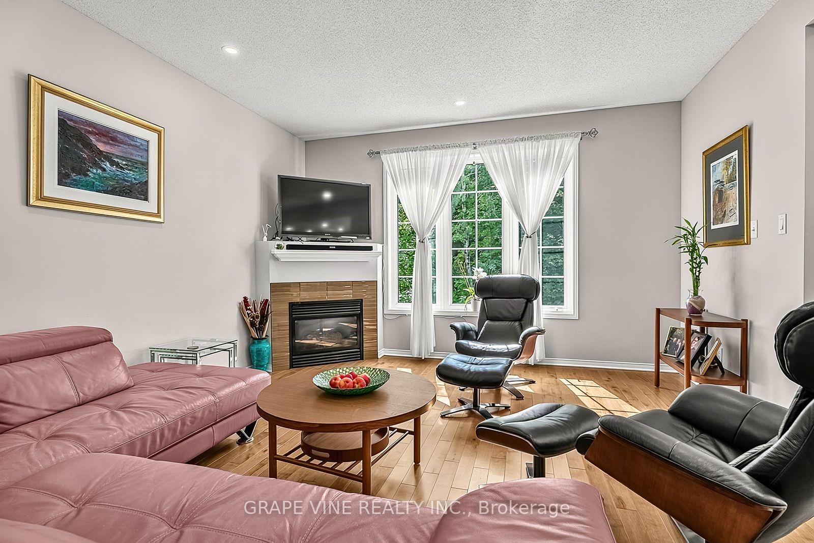 Photo 15 of 319 Parkin Circle, Ottawa, Blossom Park/Kemp Park/Findlay Creek — HOMEH