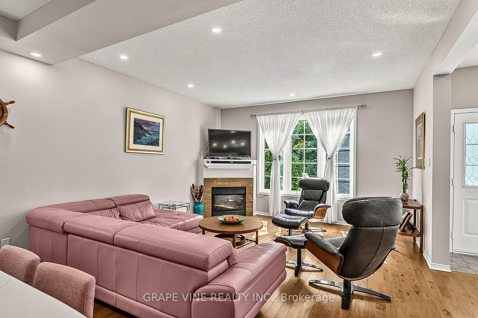 Photo 18 of 319 Parkin Circle, Ottawa, Blossom Park/Kemp Park/Findlay Creek — HOMEH