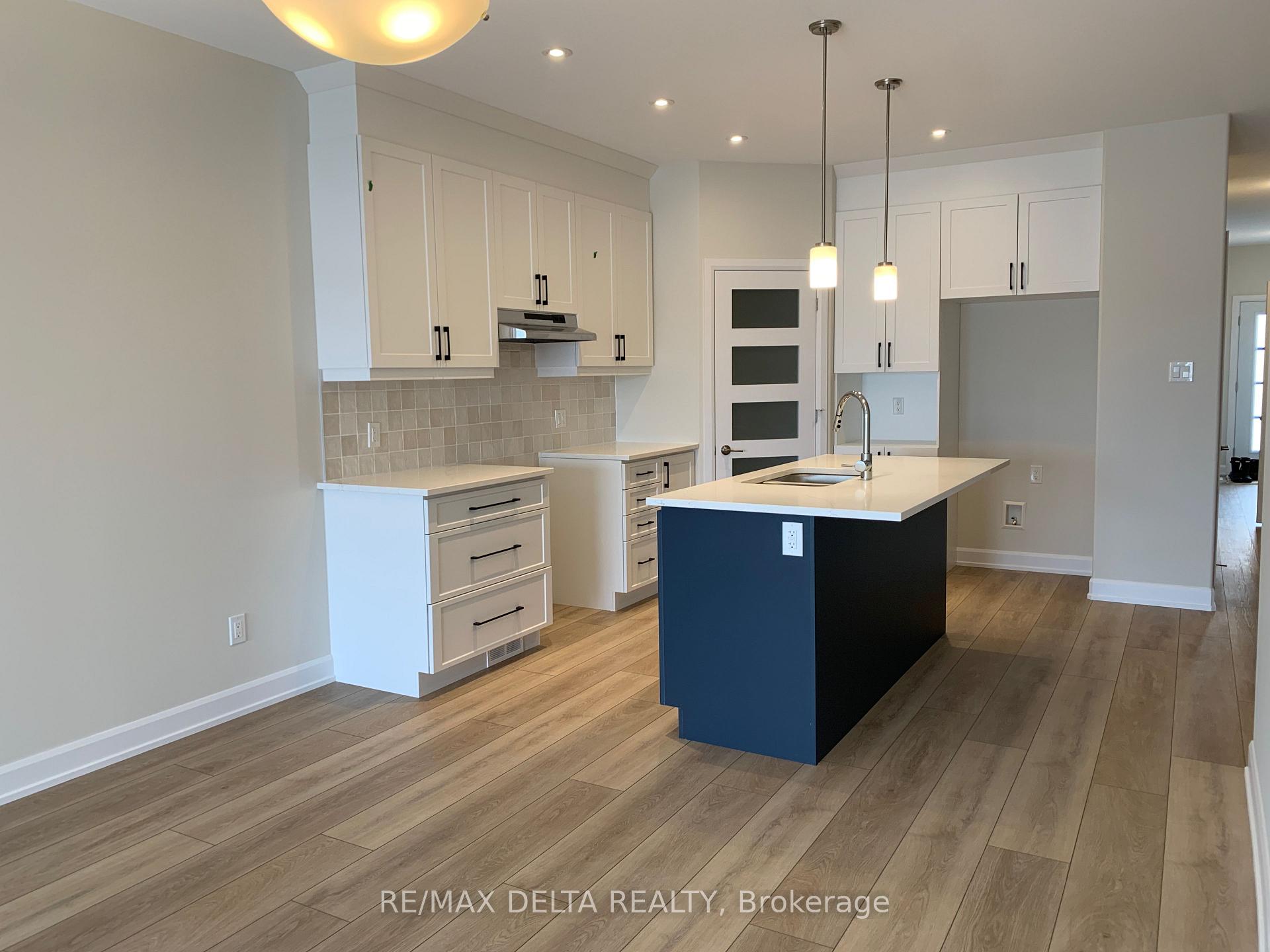 Photo 5 of 928 Chablis Crescent, Russell, Embrun — HOMEH