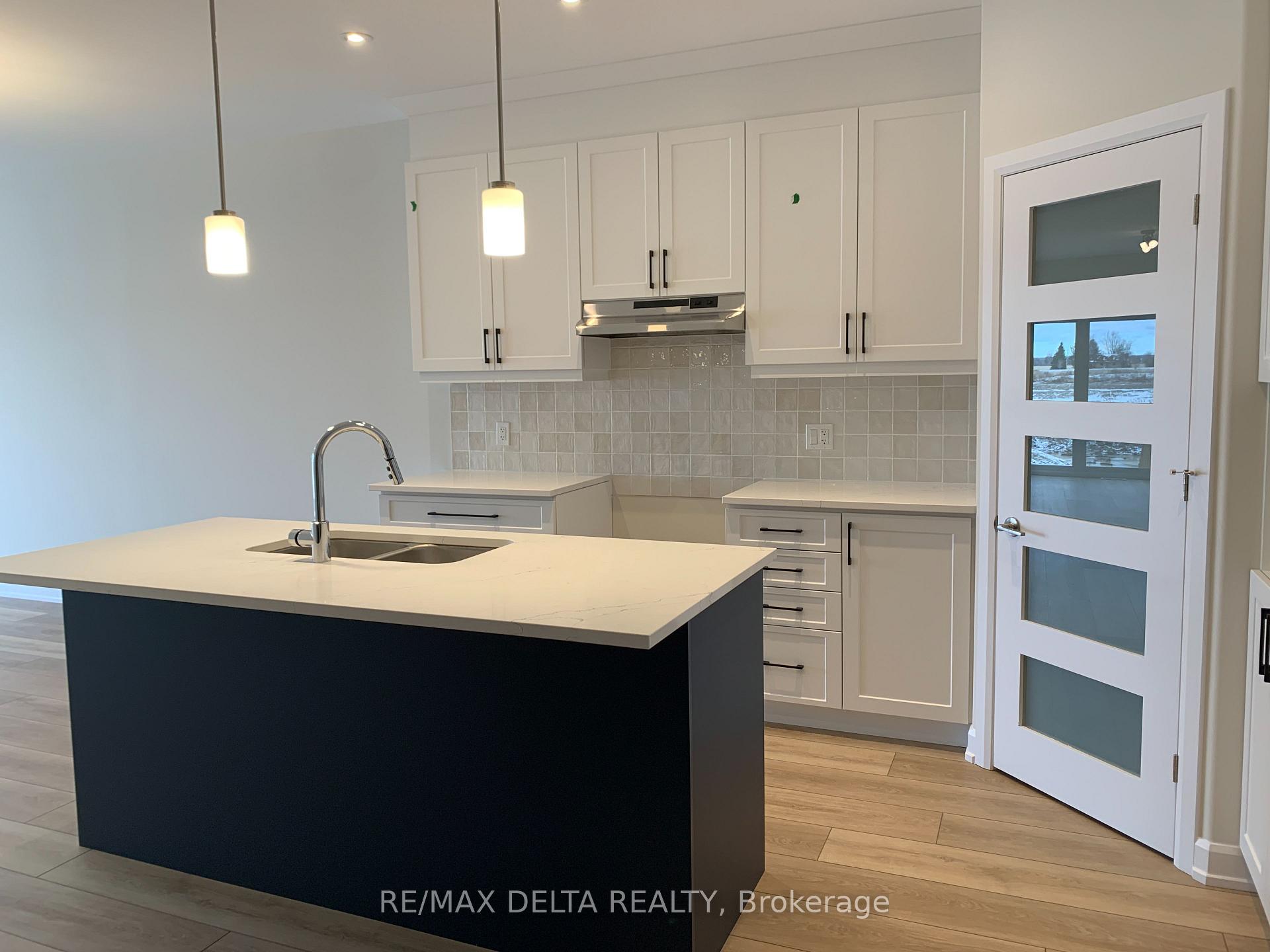 Photo 6 of 928 Chablis Crescent, Russell, Embrun — HOMEH
