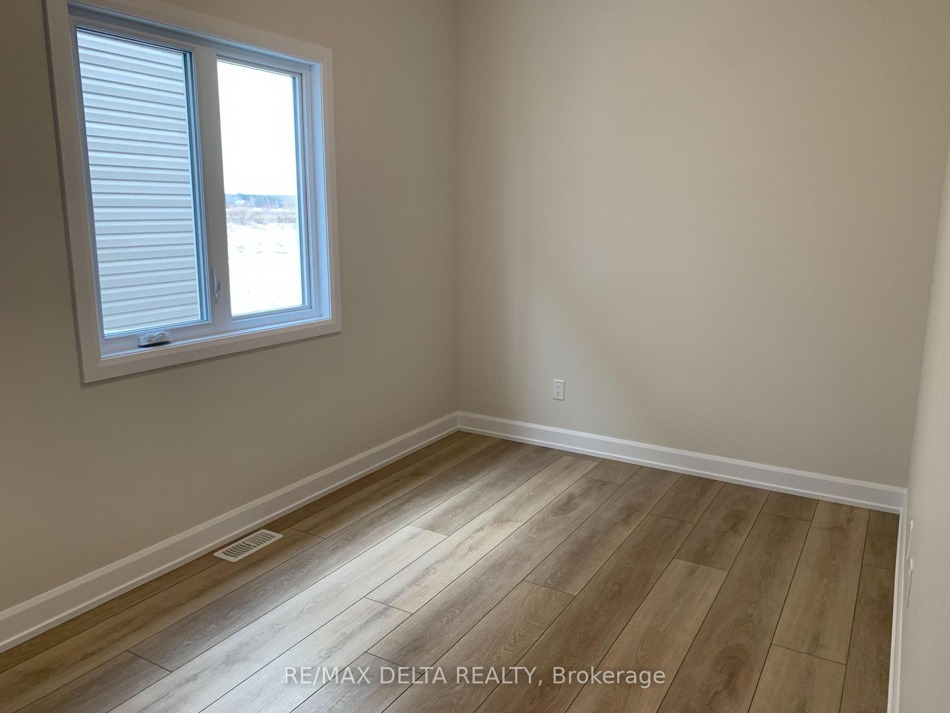 Photo 10 of 928 Chablis Crescent, Russell, Embrun — HOMEH