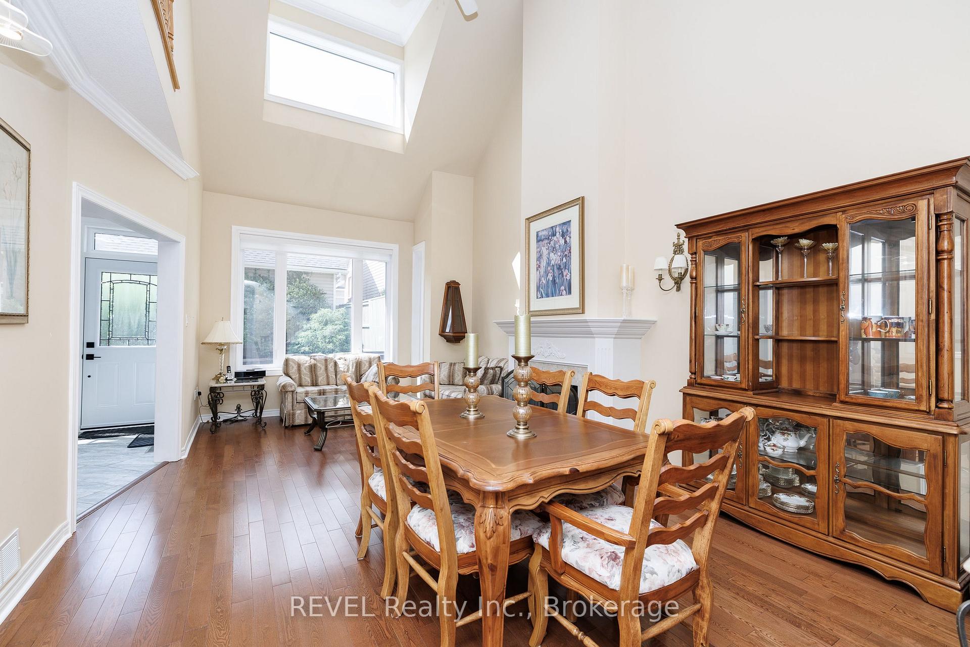Photo 14 of 6280 Stonefield Park, Niagara Falls, Stamford — HOMEH