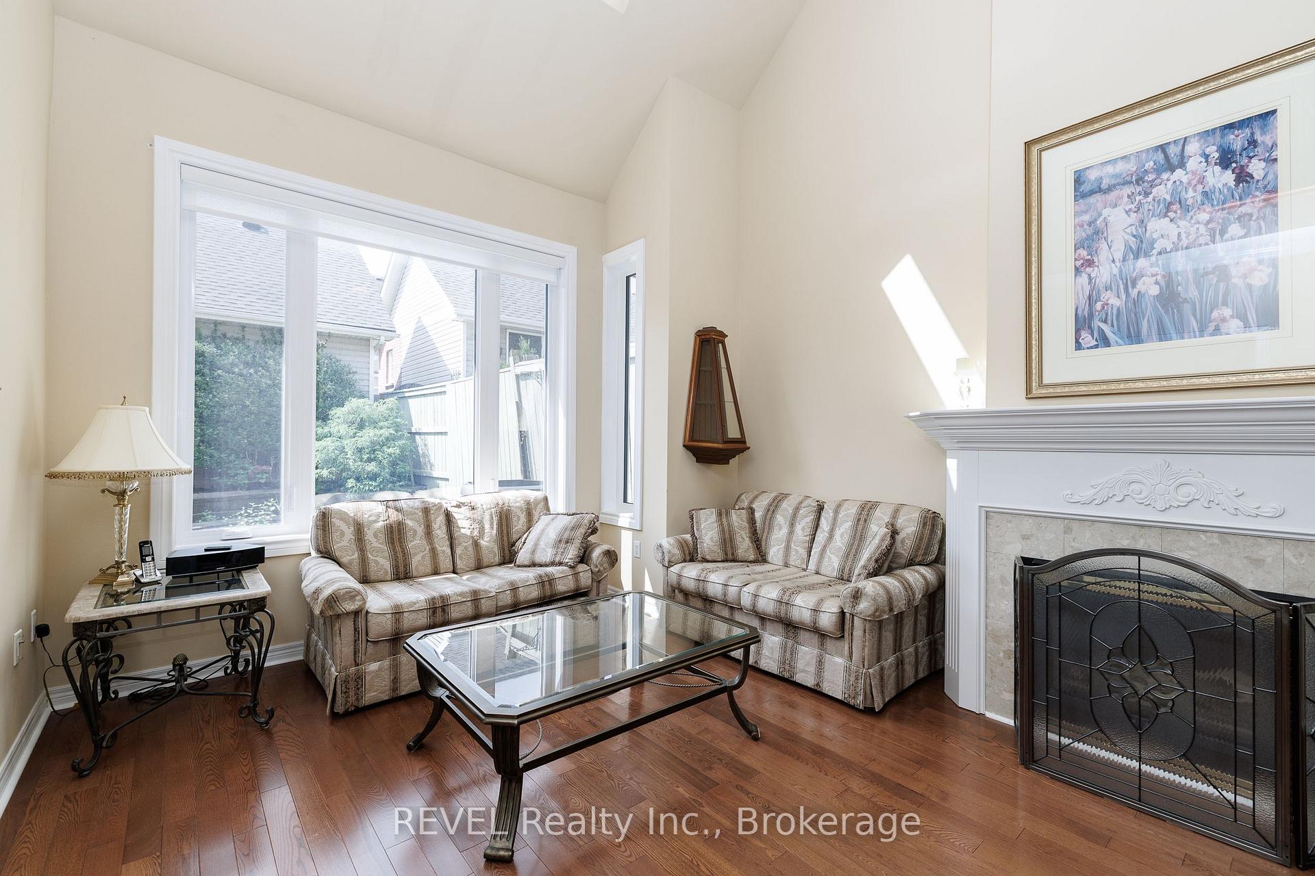 Photo 16 of 6280 Stonefield Park, Niagara Falls, Stamford — HOMEH
