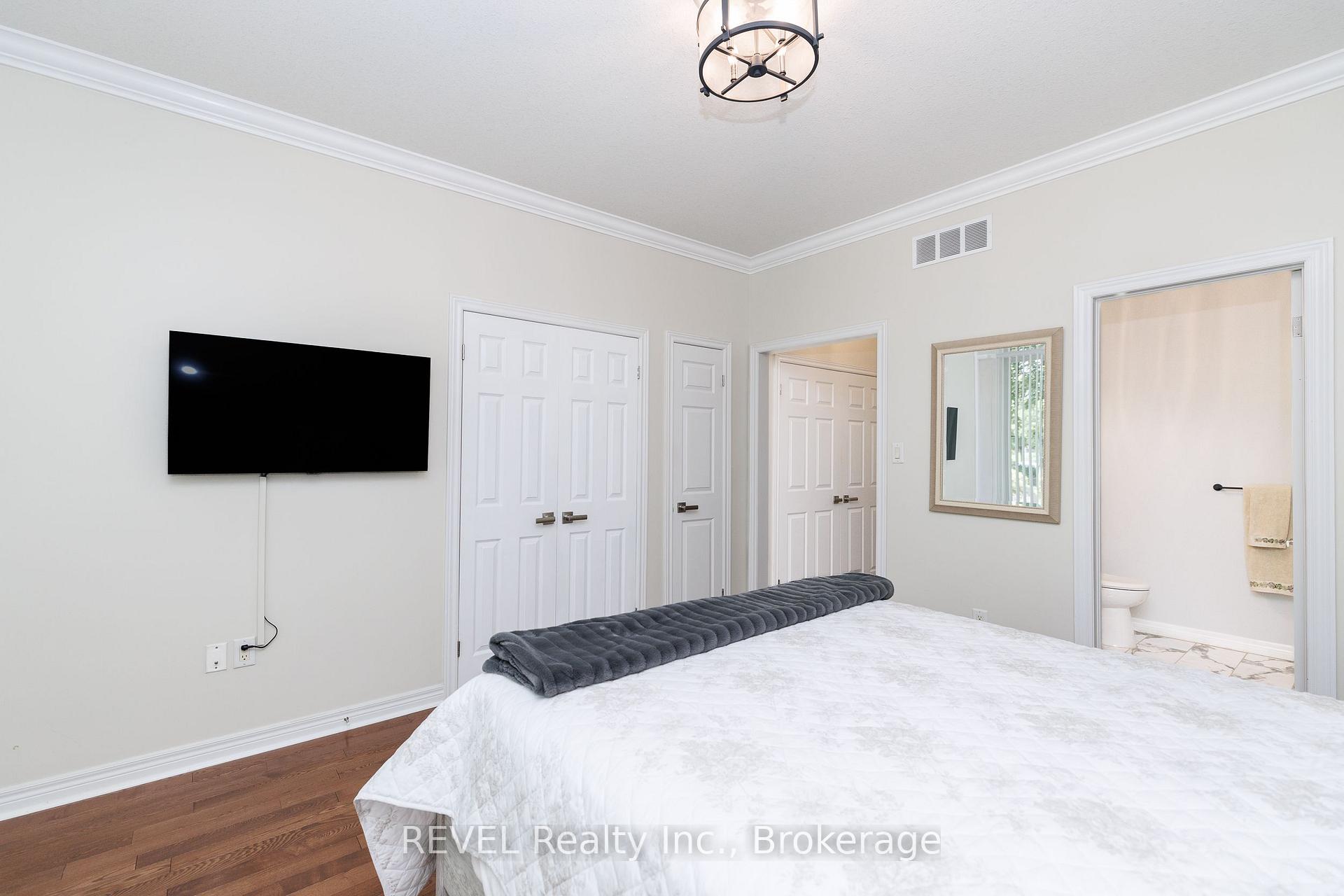 Photo 20 of 6280 Stonefield Park, Niagara Falls, Stamford — HOMEH