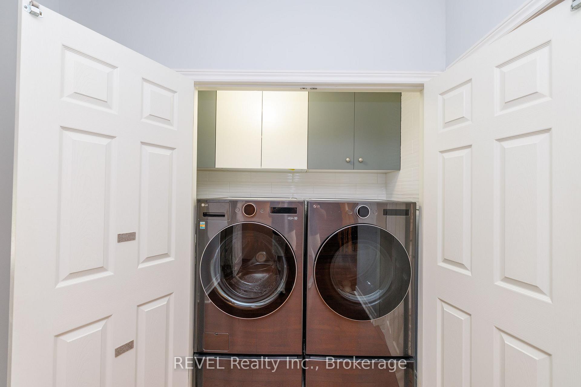 Photo 22 of 6280 Stonefield Park, Niagara Falls, Stamford — HOMEH