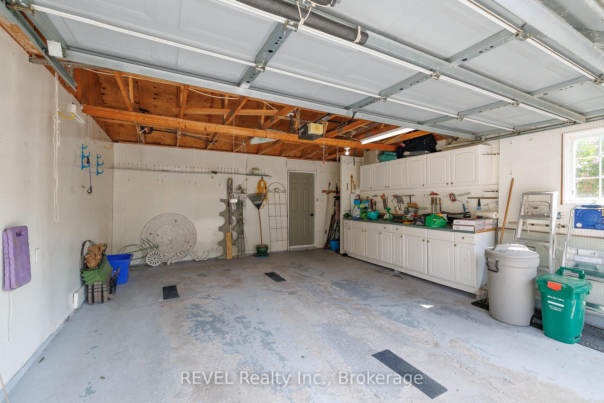 Photo 40 of 6280 Stonefield Park, Niagara Falls, Stamford — HOMEH
