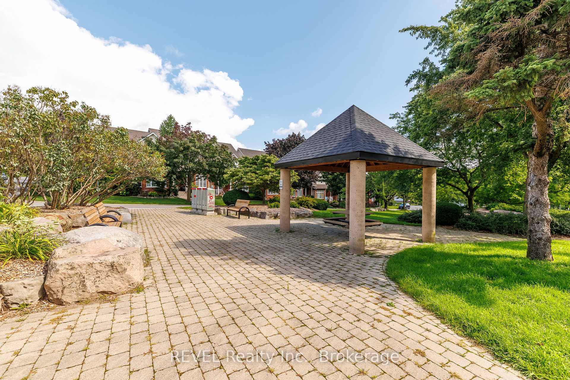 Photo 43 of 6280 Stonefield Park, Niagara Falls, Stamford — HOMEH