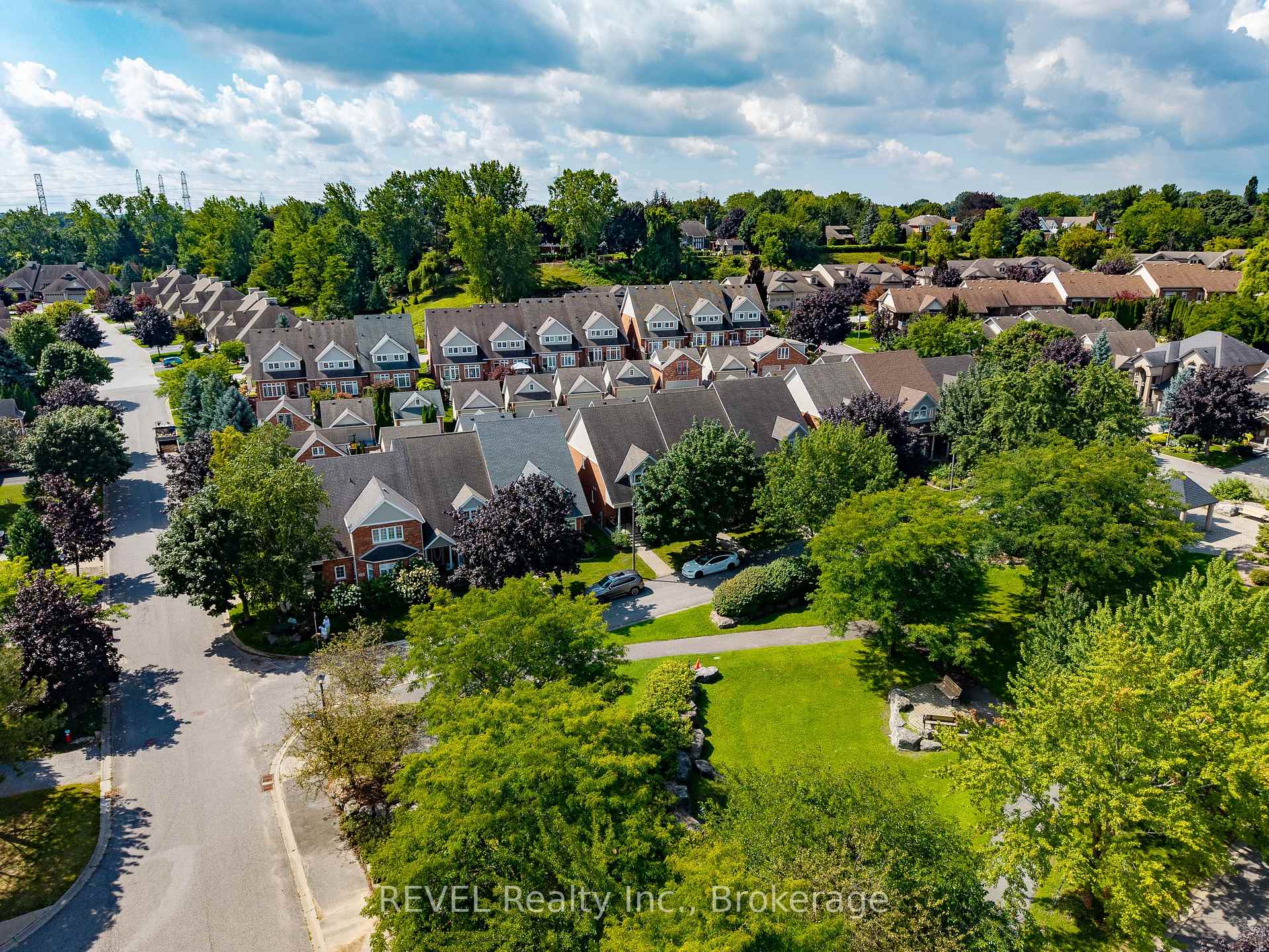 Photo 44 of 6280 Stonefield Park, Niagara Falls, Stamford — HOMEH