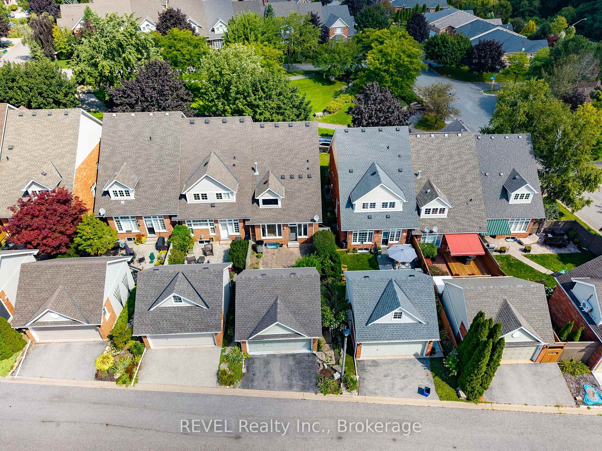 Photo 45 of 6280 Stonefield Park, Niagara Falls, Stamford — HOMEH