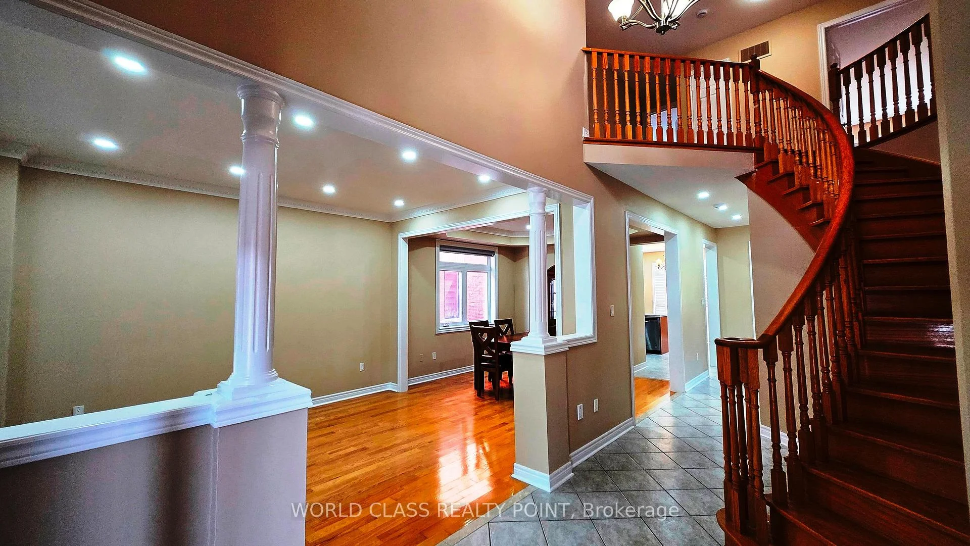 Photo 6 of 39 Tremblay Avenue, Vaughan, Vellore Village — HOMEH