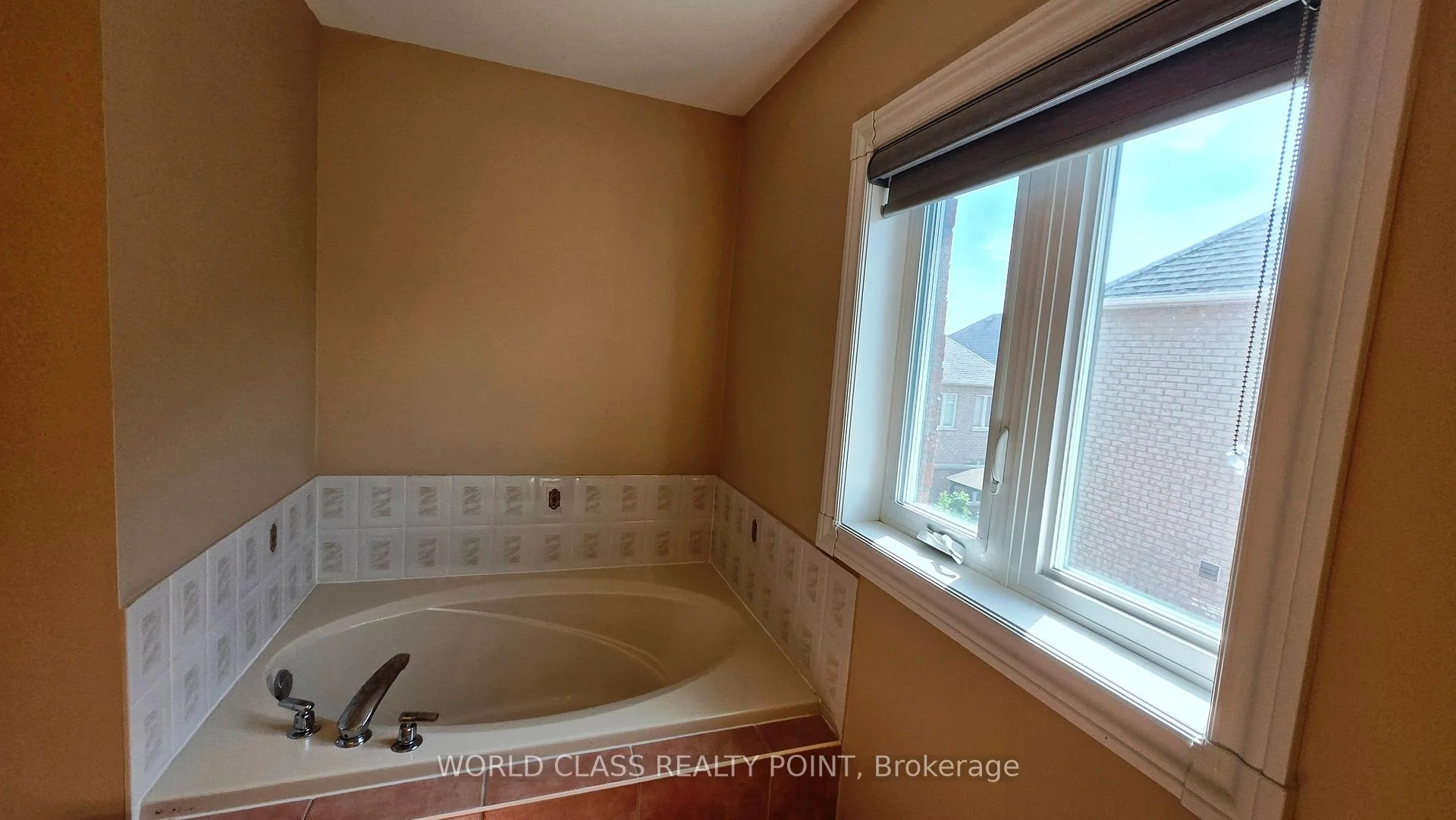Photo 23 of 39 Tremblay Avenue, Vaughan, Vellore Village — HOMEH