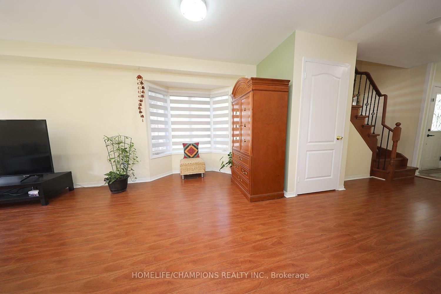 Photo 10 of 16 Echo Glen Road, Scarborough, Morningside — HOMEH