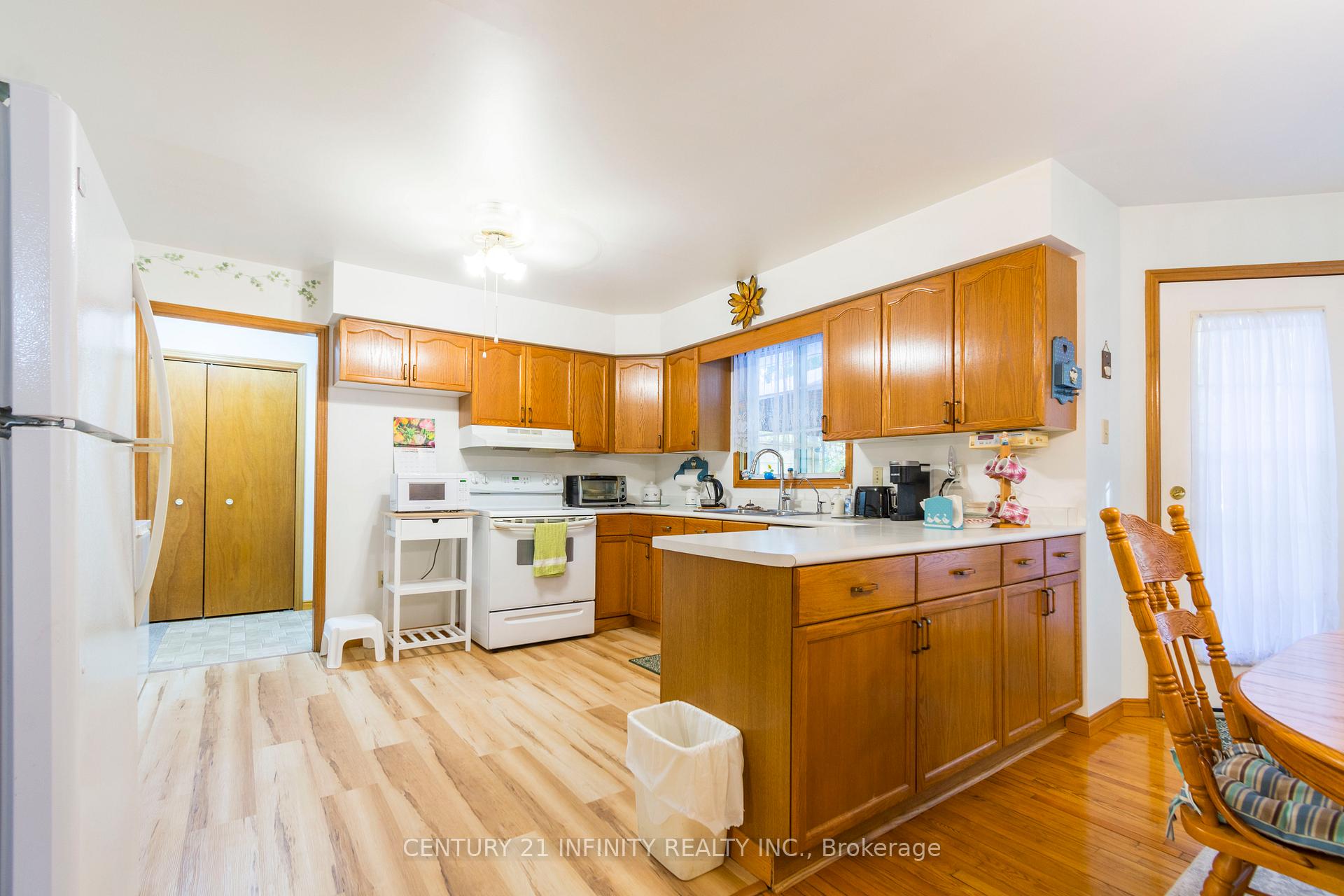 Photo 17 of 37 Riverside Drive, Trent Hills, Rural Trent Hills — HOMEH