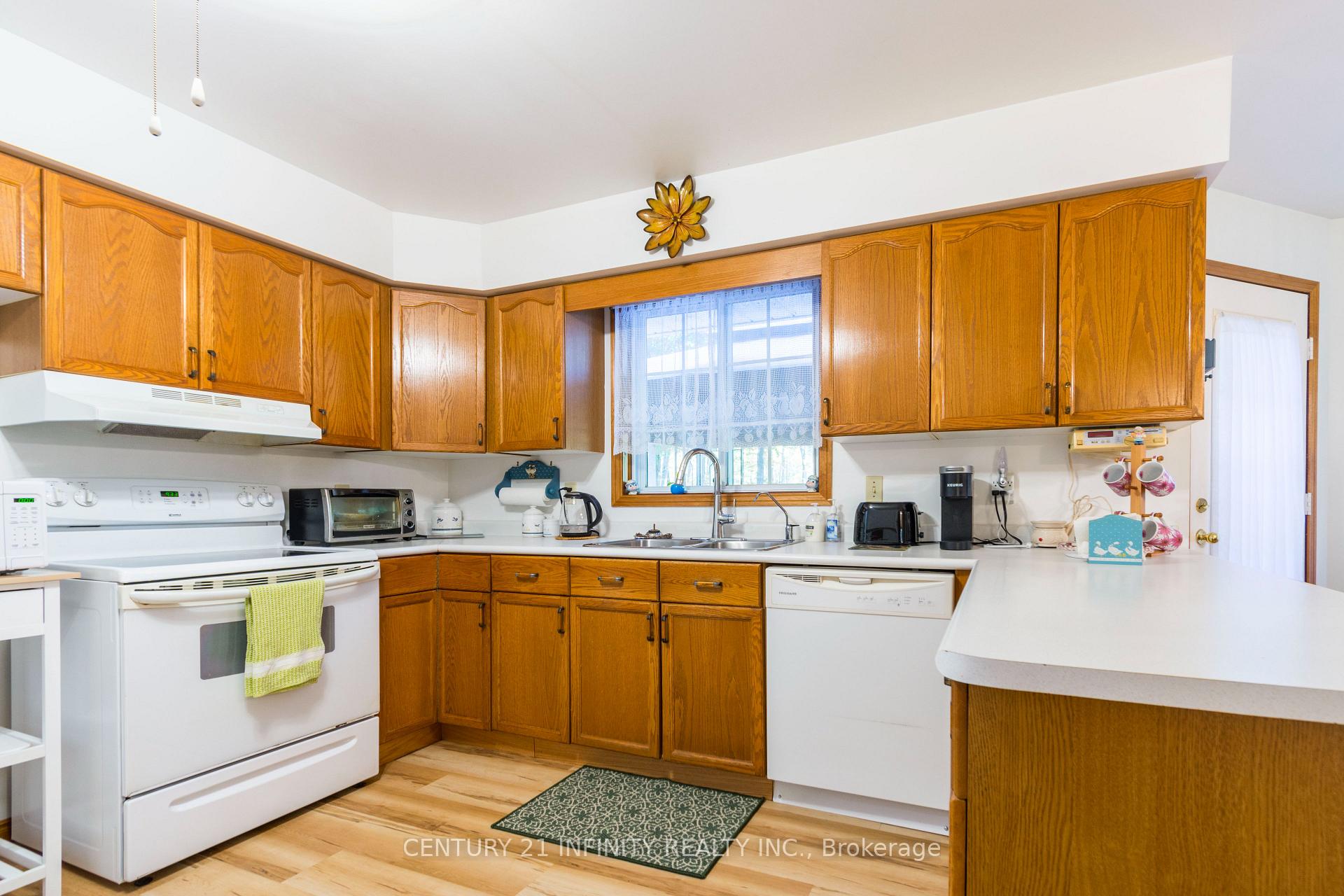 Photo 18 of 37 Riverside Drive, Trent Hills, Rural Trent Hills — HOMEH