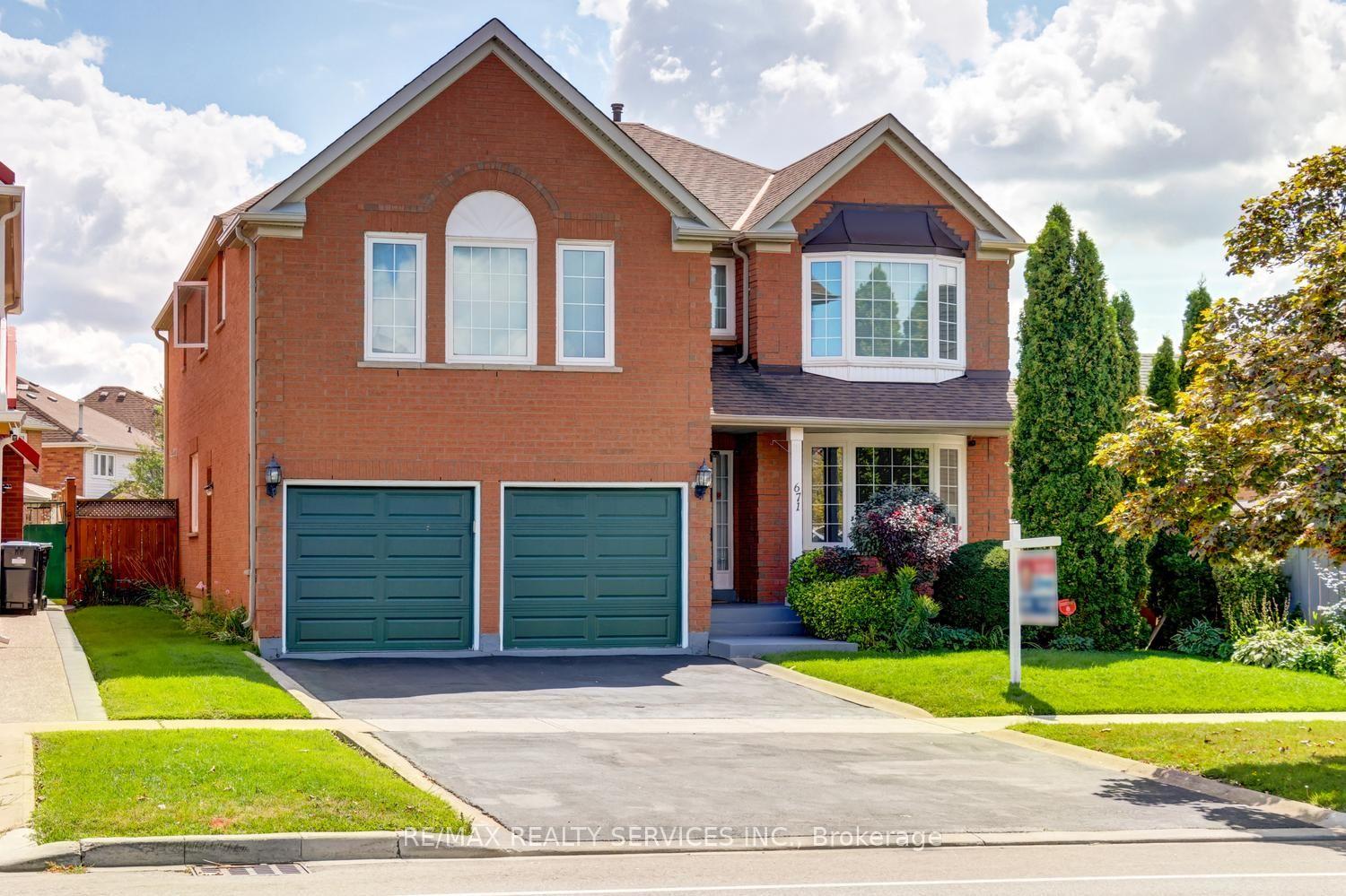 Photo 1 of 671 Peter Robertson Boulevard, Brampton, Sandringham-Wellington — HOMEH
