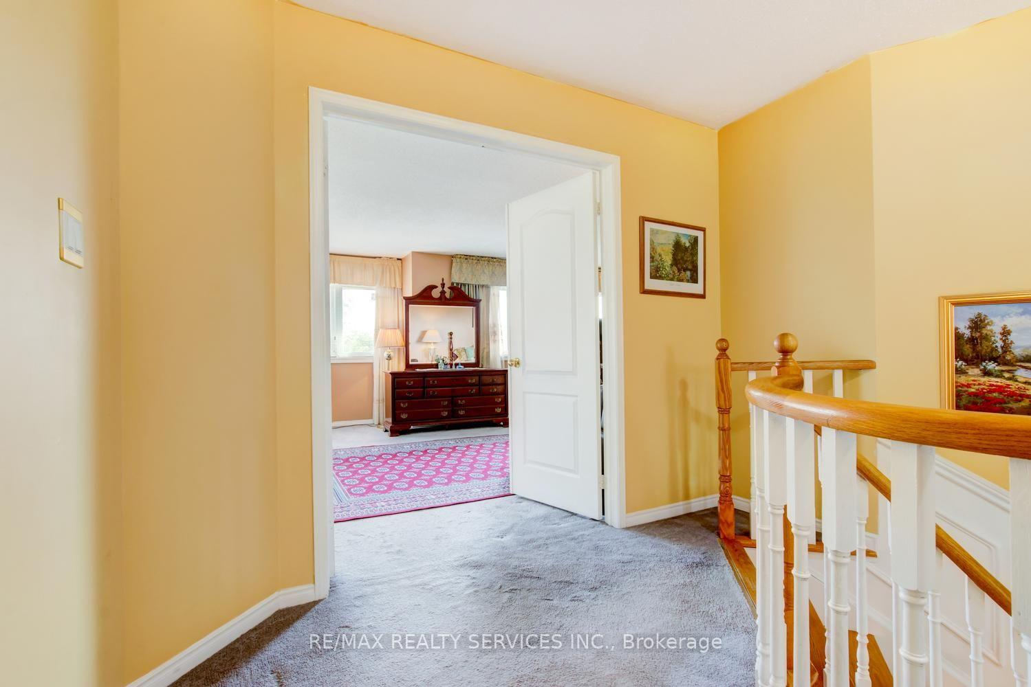Photo 22 of 671 Peter Robertson Boulevard, Brampton, Sandringham-Wellington — HOMEH