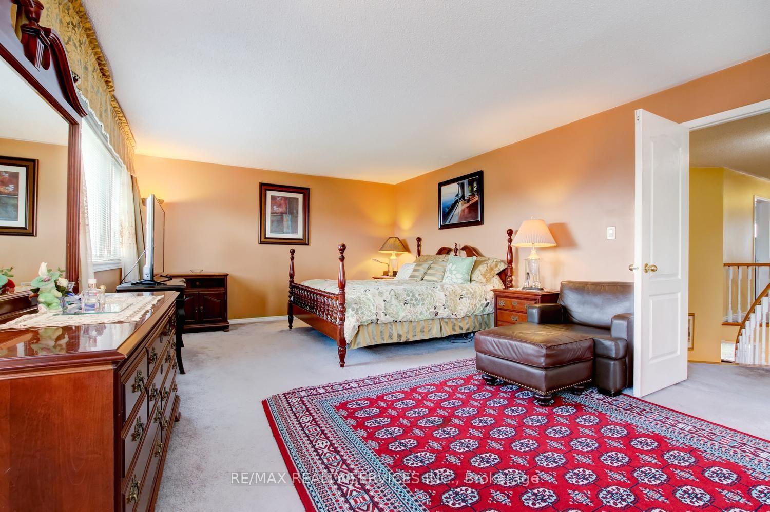 Photo 24 of 671 Peter Robertson Boulevard, Brampton, Sandringham-Wellington — HOMEH
