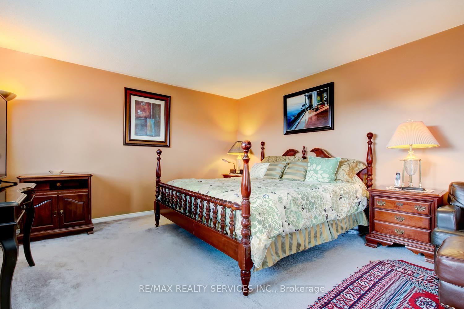 Photo 25 of 671 Peter Robertson Boulevard, Brampton, Sandringham-Wellington — HOMEH
