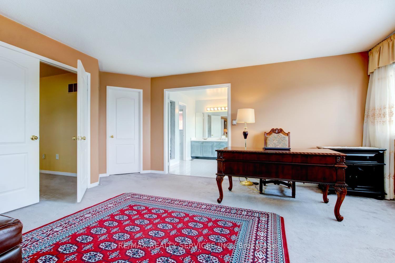 Photo 27 of 671 Peter Robertson Boulevard, Brampton, Sandringham-Wellington — HOMEH