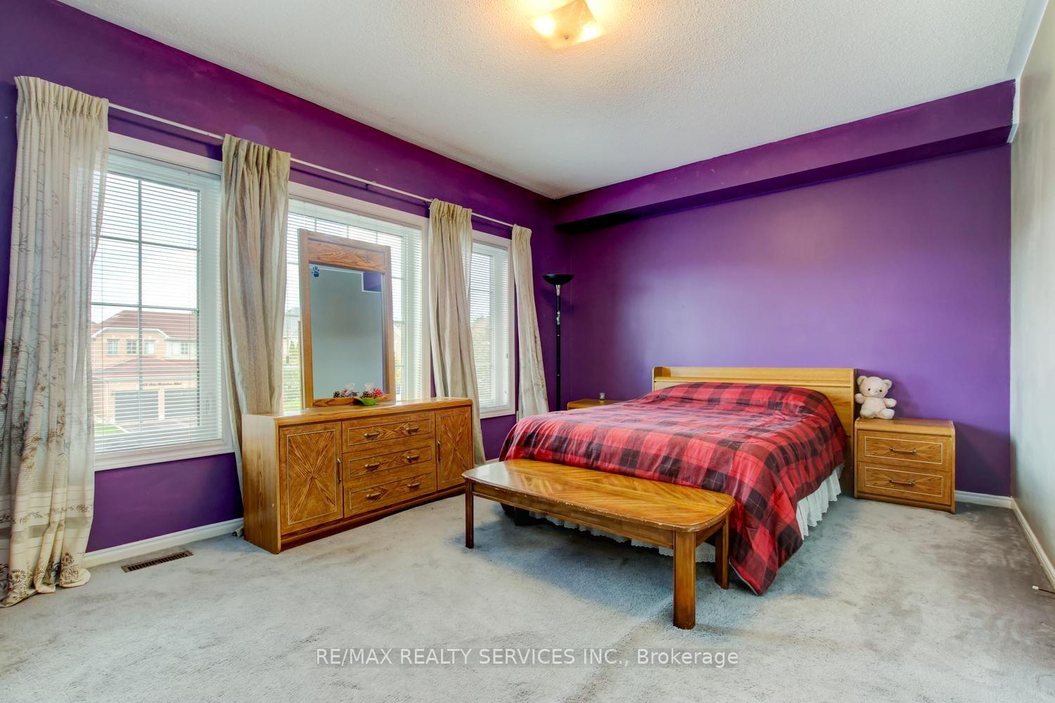Photo 35 of 671 Peter Robertson Boulevard, Brampton, Sandringham-Wellington — HOMEH