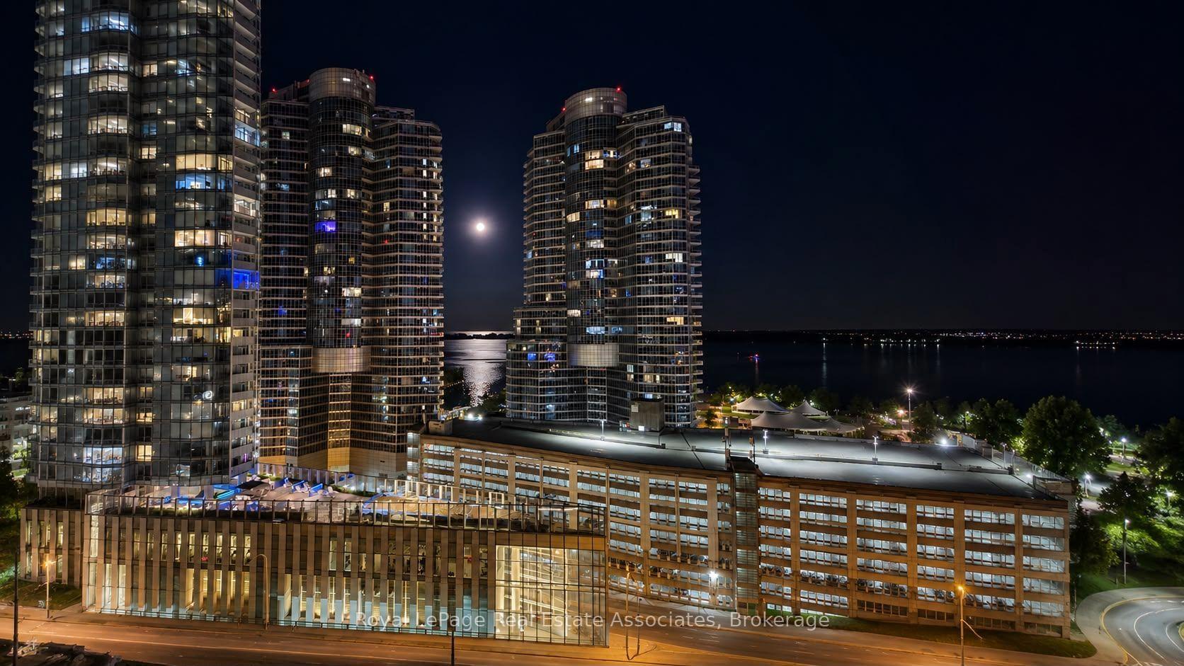 Photo 2 of Unit 1910, 19 Grand Trunk Crescent, Toronto, Waterfront Communities — HOMEH