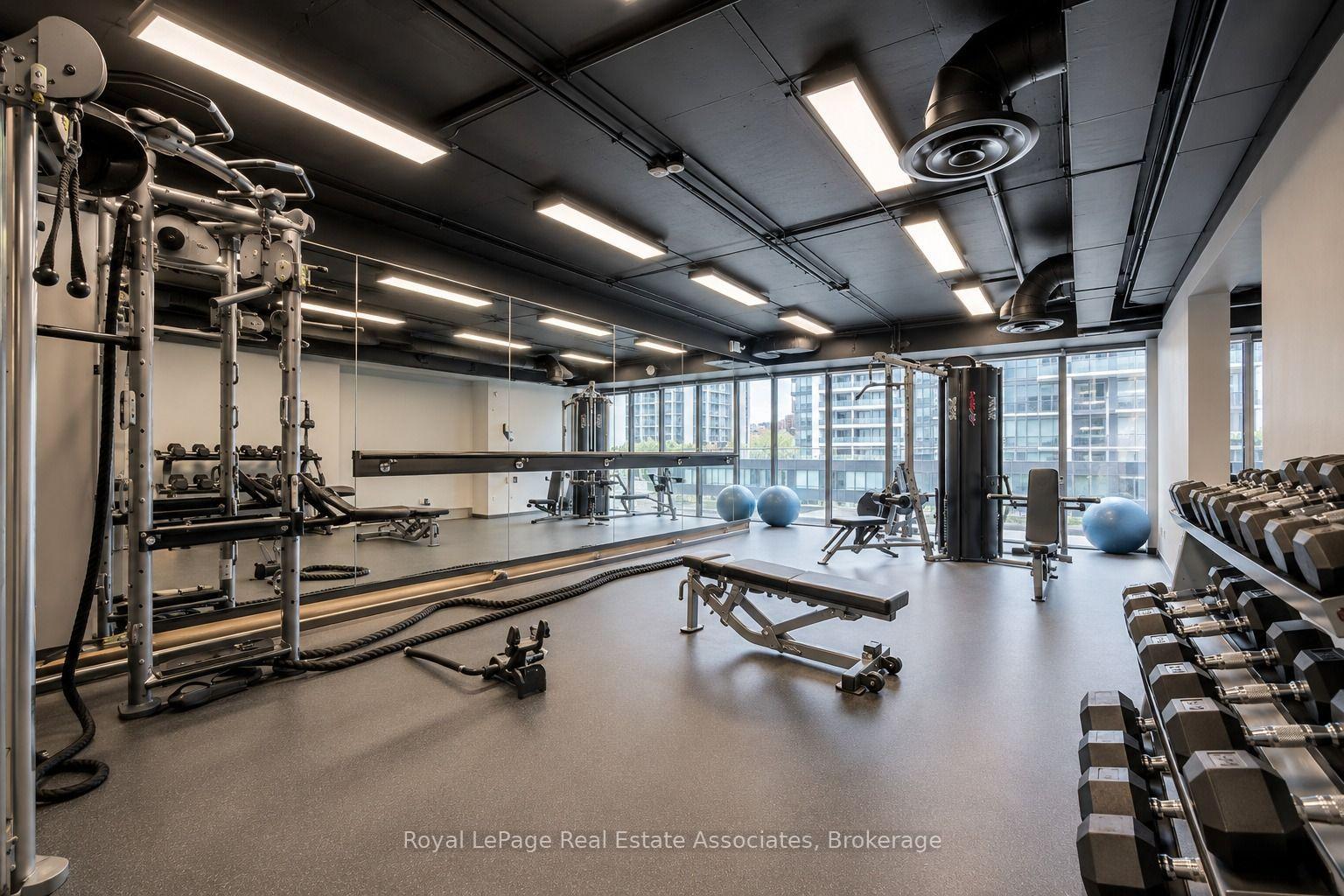Photo 7 of Unit 1910, 19 Grand Trunk Crescent, Toronto, Waterfront Communities — HOMEH