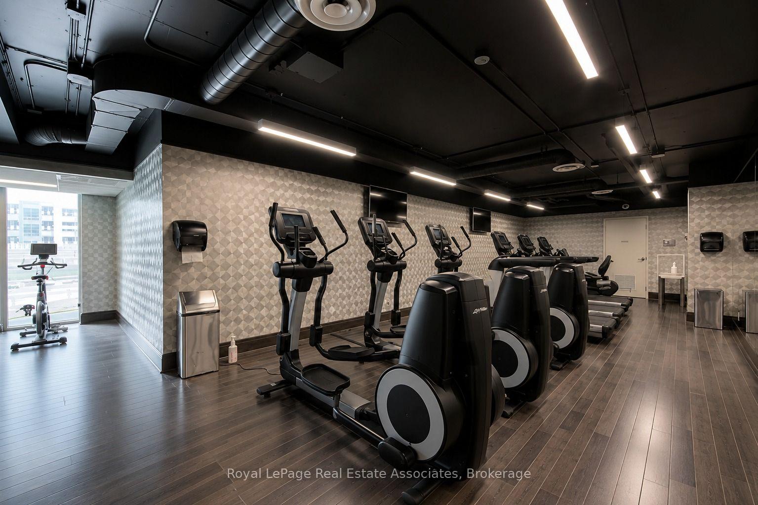 Photo 8 of Unit 1910, 19 Grand Trunk Crescent, Toronto, Waterfront Communities — HOMEH