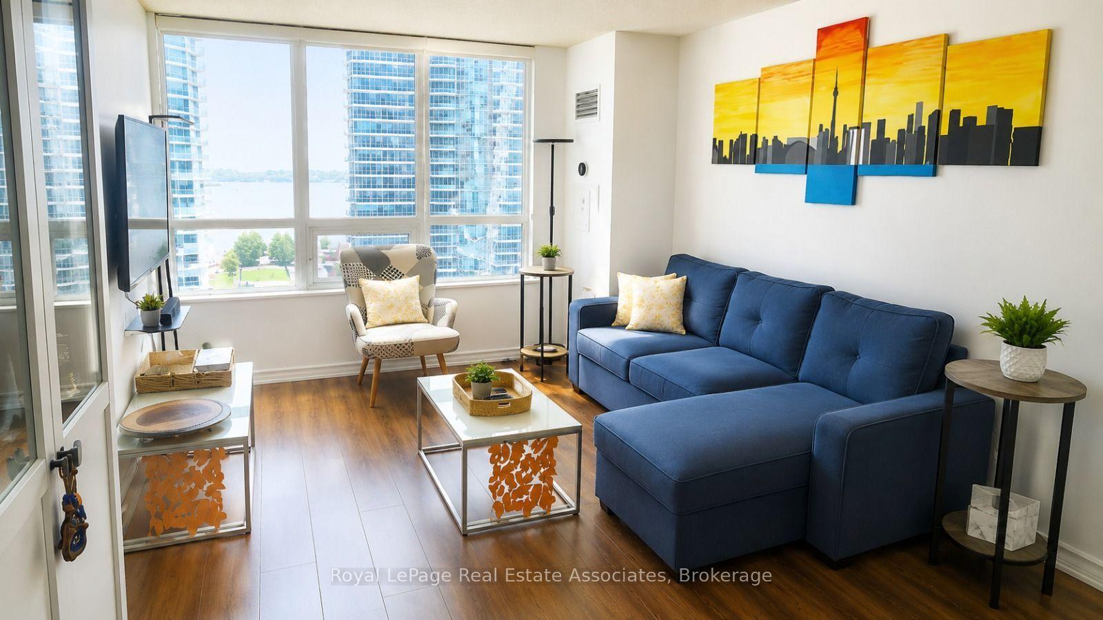 Photo 17 of Unit 1910, 19 Grand Trunk Crescent, Toronto, Waterfront Communities — HOMEH