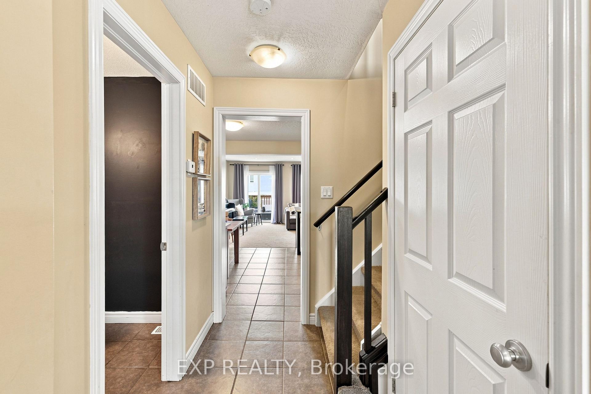 Photo 6 of 187 Eden Oak Trail, Kitchener, Idlewood/Lackner Woods — HOMEH