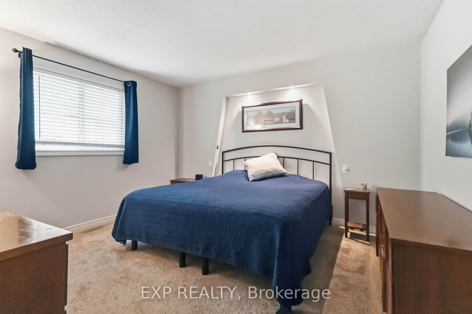Photo 15 of 144 Stephen Moore Drive, Middlesex Centre, Kilworth — HOMEH