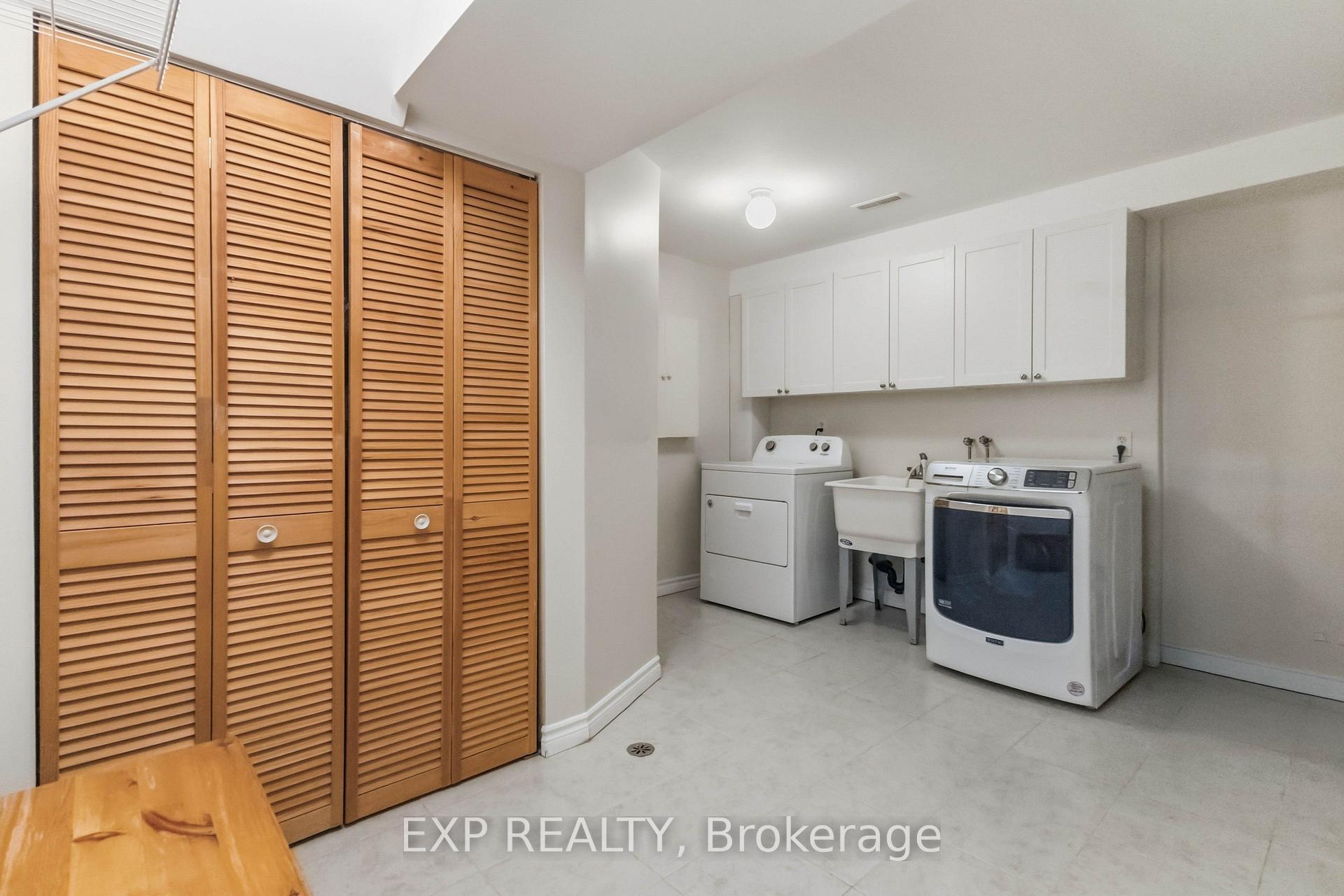 Photo 23 of 144 Stephen Moore Drive, Middlesex Centre, Kilworth — HOMEH