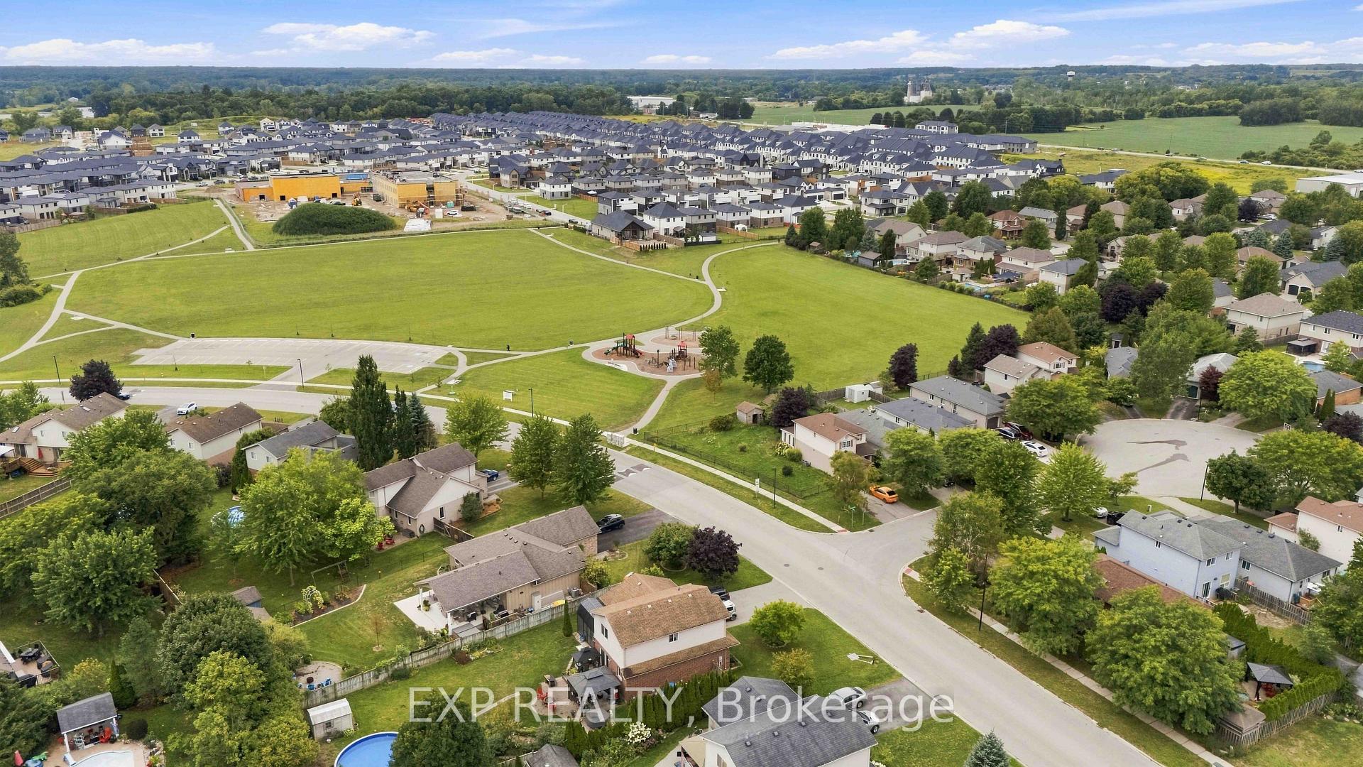Photo 35 of 144 Stephen Moore Drive, Middlesex Centre, Kilworth — HOMEH