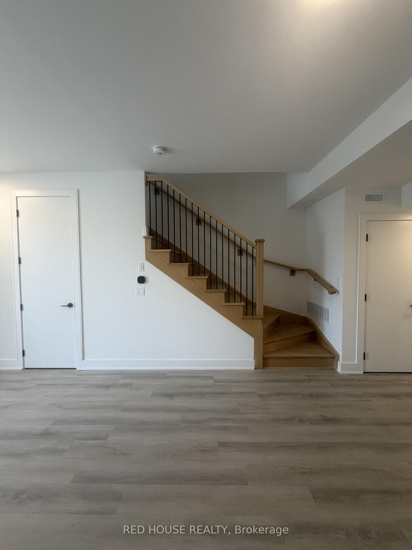Photo 6 of 175 Everett Common, St. Catharines, Oakdale — HOMEH