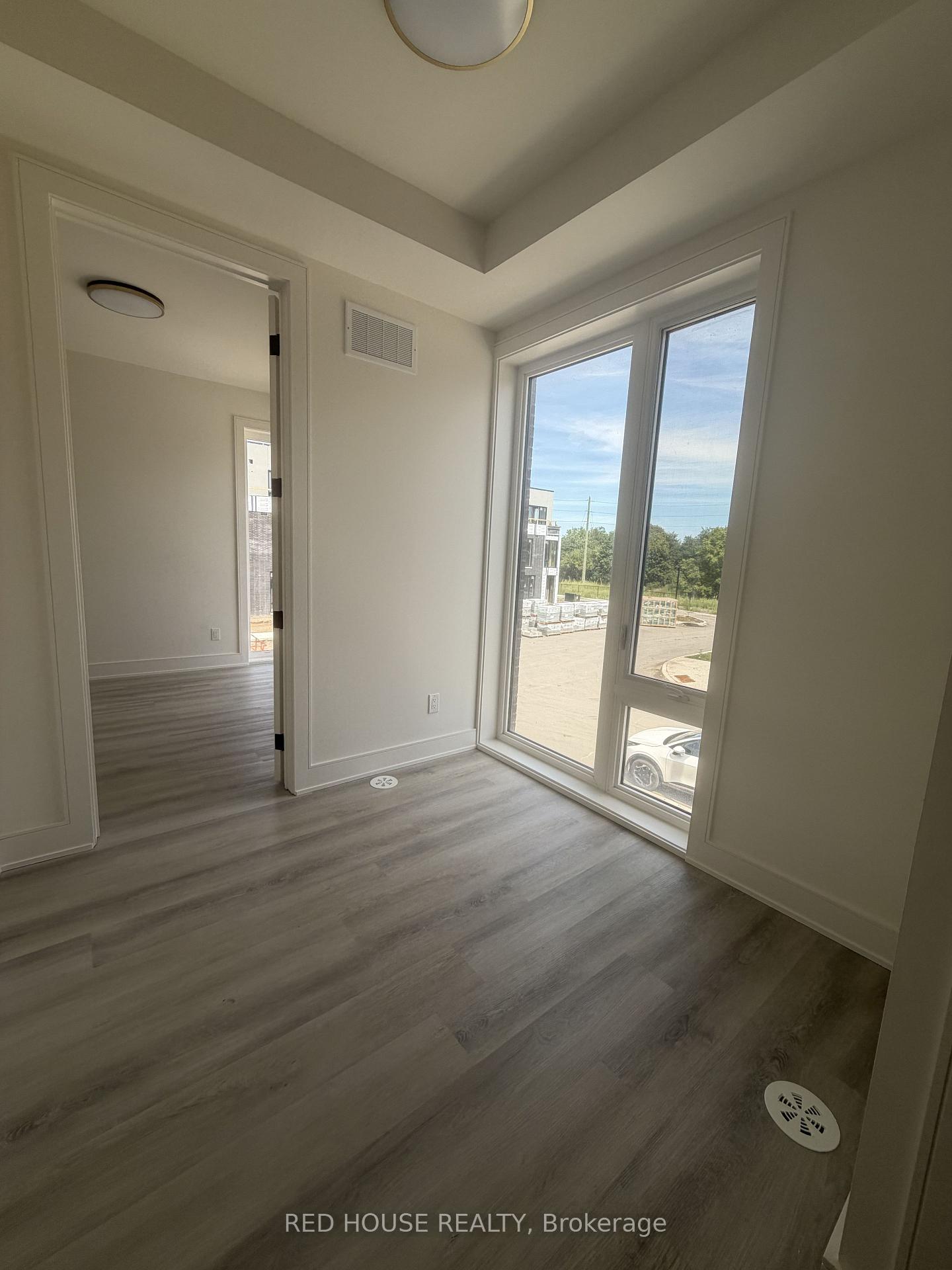 Photo 9 of 175 Everett Common, St. Catharines, Oakdale — HOMEH