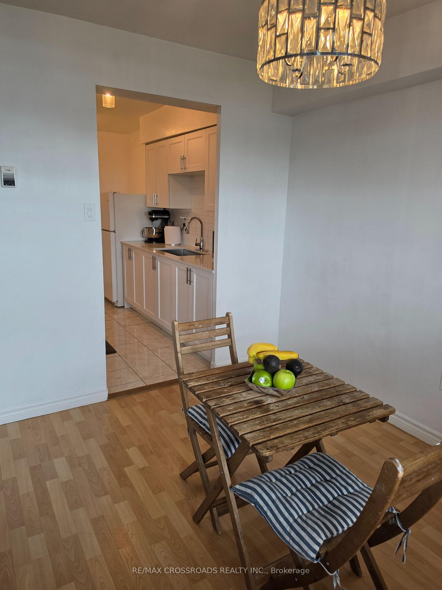 Photo 16 of Unit 1004, 5 Frith Road, North York, Glenfield-Jane Heights — HOMEH