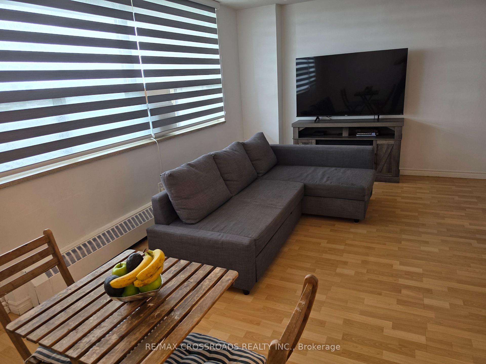 Photo 18 of Unit 1004, 5 Frith Road, North York, Glenfield-Jane Heights — HOMEH