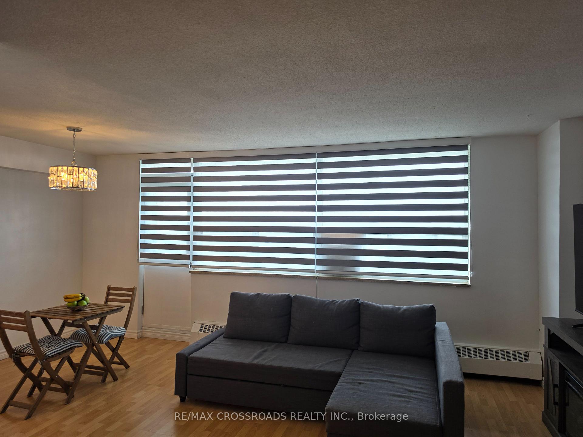 Photo 19 of Unit 1004, 5 Frith Road, North York, Glenfield-Jane Heights — HOMEH